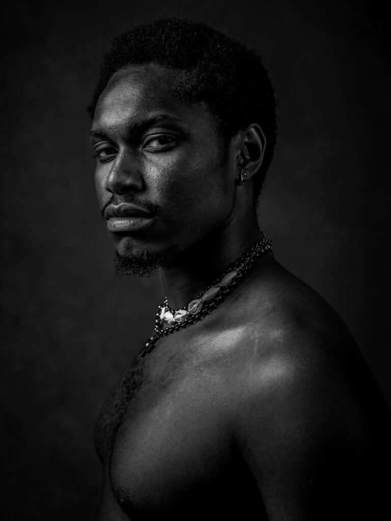 Portretfotograaf in Woerden - zwartwit portret door Ed van der Weijden